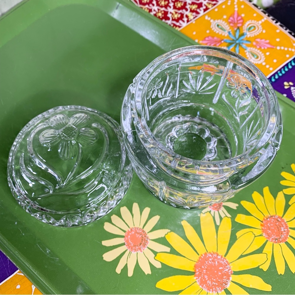 70s Avon Daisy Glass Footed Dish - Picture 3 of 8